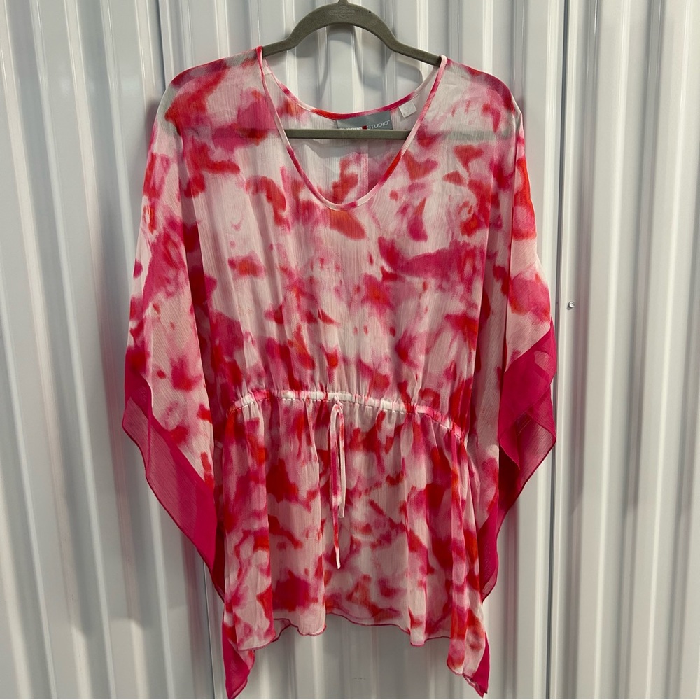 AVENUE STUDIO Pink and White Sheer Top Size 18/20